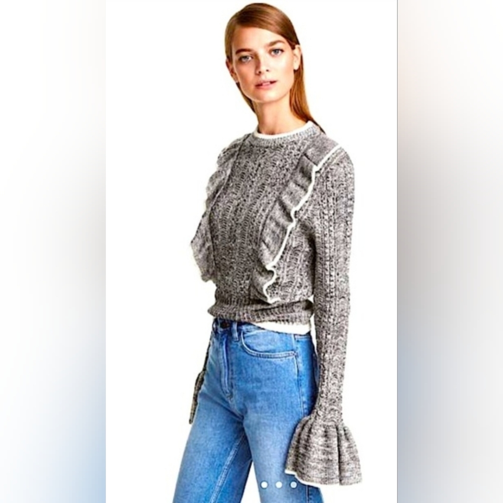 NWT. H&M Grey Bell Sleeve Ruffle Sweater. Size US4